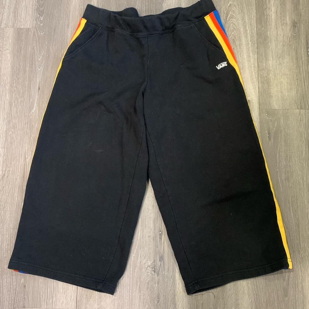 Colorful stripe vans capris